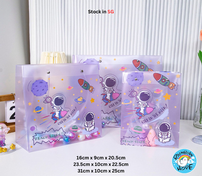 Frosted Plastic Gift Bag Birthday Party Goodie Bag 伴手礼袋/礼品袋 / 儿童节